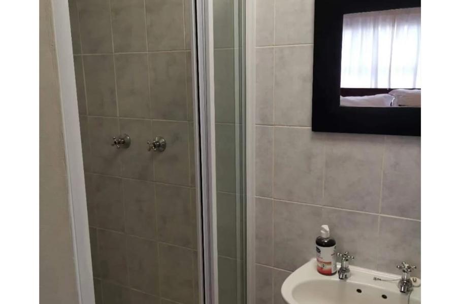 To Let 1 Bedroom Property for Rent in Brackenfell Central Western Cape